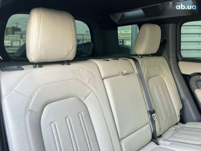 Ленд Ровер Дефендер, объемом двигателя 3 л и пробегом 113 тыс. км за 66900 $, фото 23 на Automoto.ua