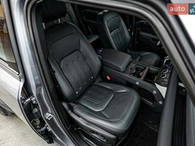 Ленд Ровер Дефендер, об'ємом двигуна 3 л та пробігом 105 тис. км за 61728 $, фото 18 на Automoto.ua