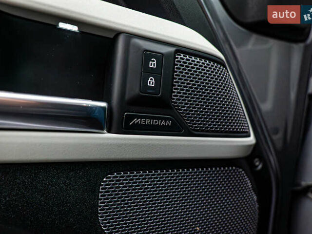 Ленд Ровер Дефендер, об'ємом двигуна 3 л та пробігом 105 тис. км за 61728 $, фото 14 на Automoto.ua