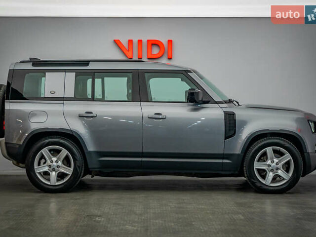 Ленд Ровер Дефендер, об'ємом двигуна 3 л та пробігом 105 тис. км за 61728 $, фото 3 на Automoto.ua