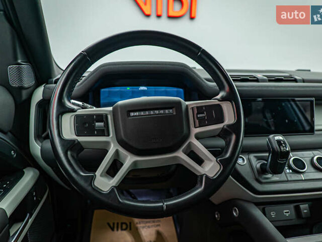 Ленд Ровер Дефендер, об'ємом двигуна 3 л та пробігом 105 тис. км за 61728 $, фото 11 на Automoto.ua