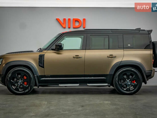 Ленд Ровер Дефендер, об'ємом двигуна 3 л та пробігом 112 тис. км за 64665 $, фото 2 на Automoto.ua