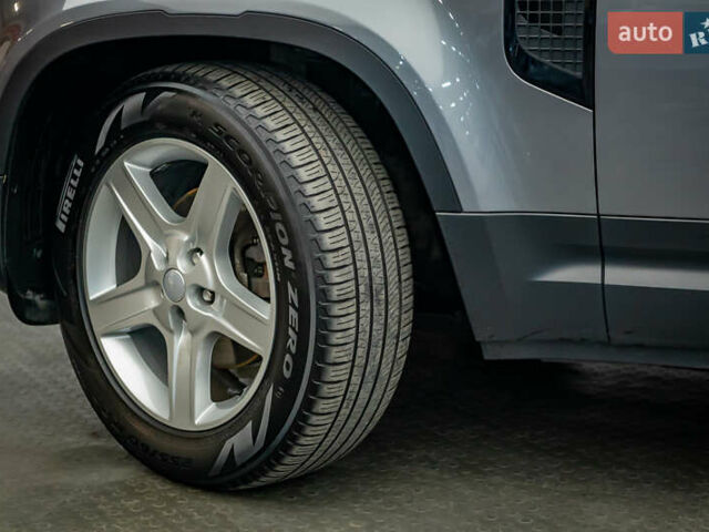 Ленд Ровер Дефендер, об'ємом двигуна 3 л та пробігом 105 тис. км за 61728 $, фото 8 на Automoto.ua