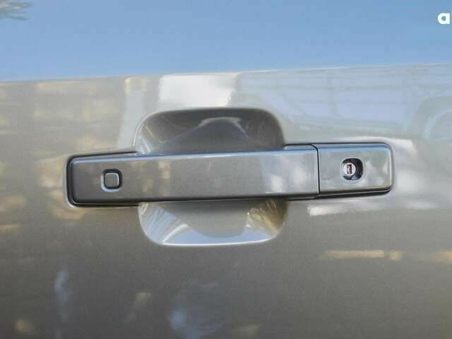 Ленд Ровер Дефендер, об'ємом двигуна 3 л та пробігом 29 тис. км за 77000 $, фото 15 на Automoto.ua