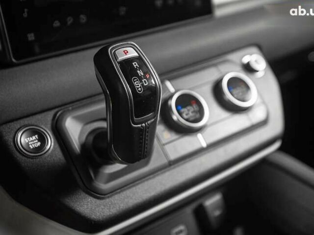 Ленд Ровер Дефендер, объемом двигателя 3 л и пробегом 36 тыс. км за 85900 $, фото 5 на Automoto.ua