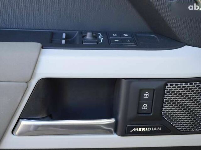 Ленд Ровер Дефендер, об'ємом двигуна 3 л та пробігом 29 тис. км за 77000 $, фото 18 на Automoto.ua