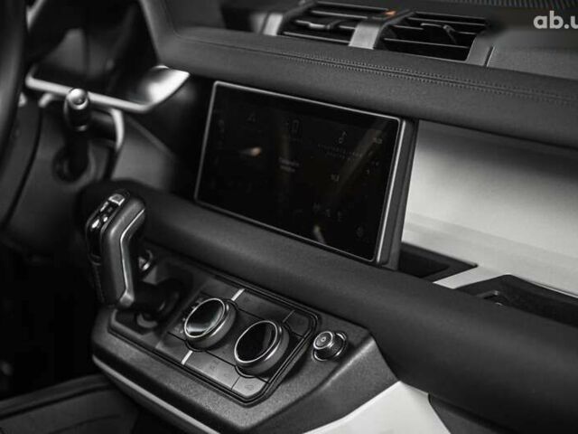 Ленд Ровер Дефендер, объемом двигателя 3 л и пробегом 36 тыс. км за 85900 $, фото 2 на Automoto.ua