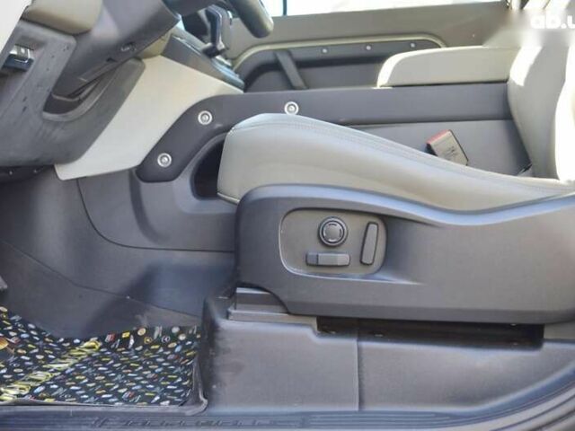 Ленд Ровер Дефендер, об'ємом двигуна 3 л та пробігом 29 тис. км за 77000 $, фото 19 на Automoto.ua