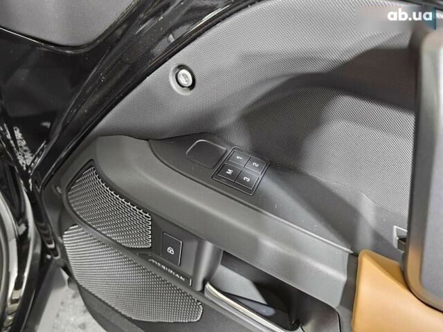 Ленд Ровер Дефендер, объемом двигателя 3 л и пробегом 23 тыс. км за 99999 $, фото 24 на Automoto.ua