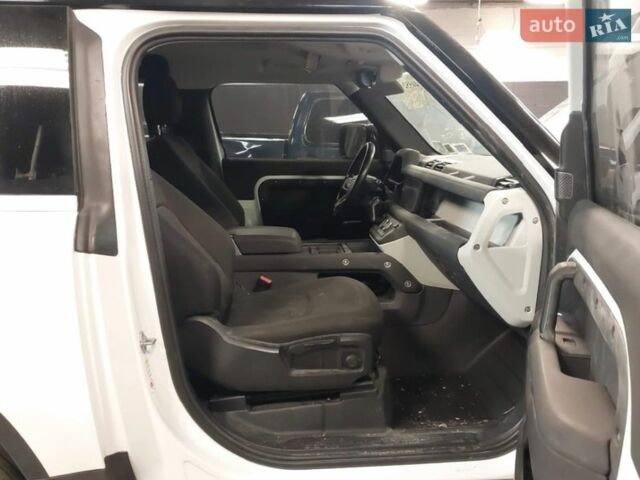 Ленд Ровер Дефендер, об'ємом двигуна 2 л та пробігом 150 тис. км за 34000 $, фото 3 на Automoto.ua