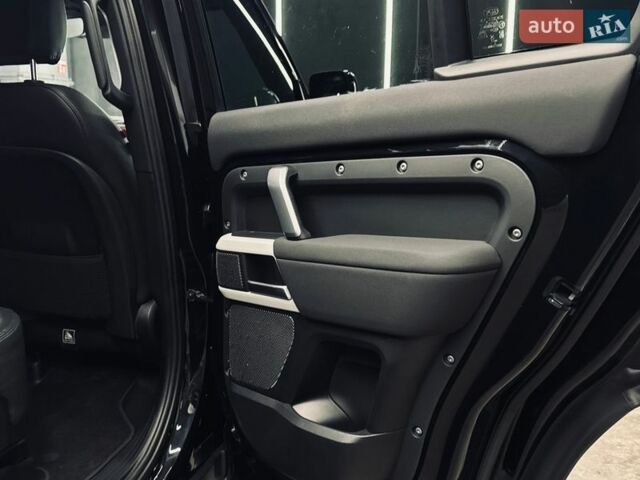 Ленд Ровер Дефендер, объемом двигателя 3 л и пробегом 80 тыс. км за 79500 $, фото 33 на Automoto.ua