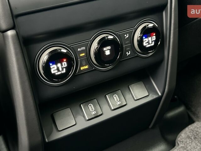 Ленд Ровер Дефендер, объемом двигателя 5 л и пробегом 0 тыс. км за 251707 $, фото 20 на Automoto.ua