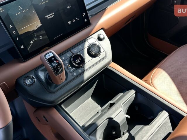 Ленд Ровер Дефендер, об'ємом двигуна 5 л та пробігом 0 тис. км за 232918 $, фото 16 на Automoto.ua