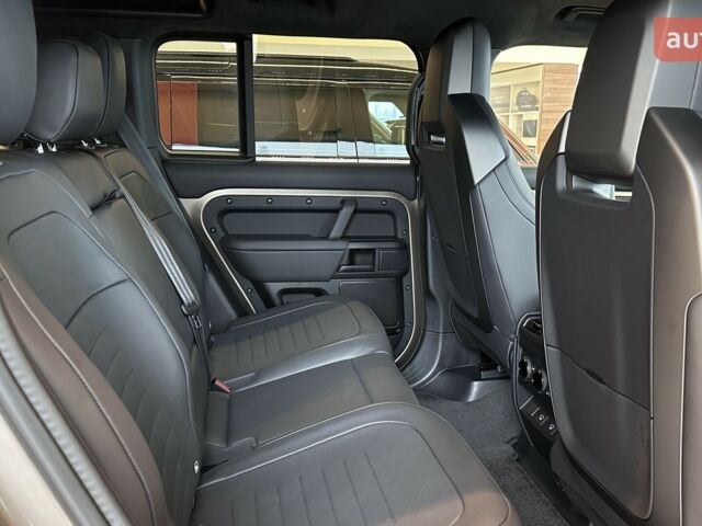 Ленд Ровер Дефендер, объемом двигателя 5 л и пробегом 0 тыс. км за 226625 $, фото 32 на Automoto.ua