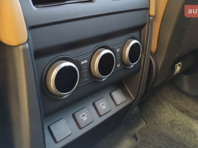 купить новое авто Ленд Ровер Дефендер 2025 года от официального дилера Київ Захід Jaguar Land Rover Ленд Ровер фото