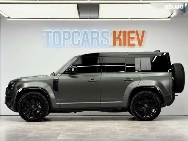 Ленд Ровер Дефендер, объемом двигателя 4.4 л и пробегом 3 тыс. км за 255000 $, фото 3 на Automoto.ua