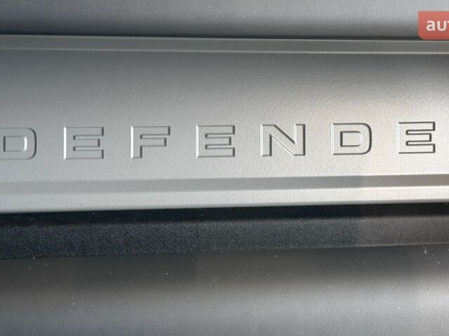 Ленд Ровер Дефендер, объемом двигателя 5 л и пробегом 0 тыс. км за 226625 $, фото 24 на Automoto.ua