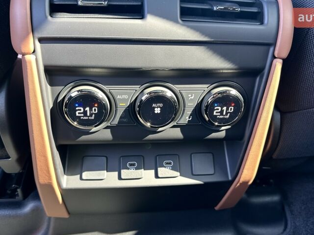 Ленд Ровер Дефендер, объемом двигателя 5 л и пробегом 0 тыс. км за 237473 $, фото 23 на Automoto.ua