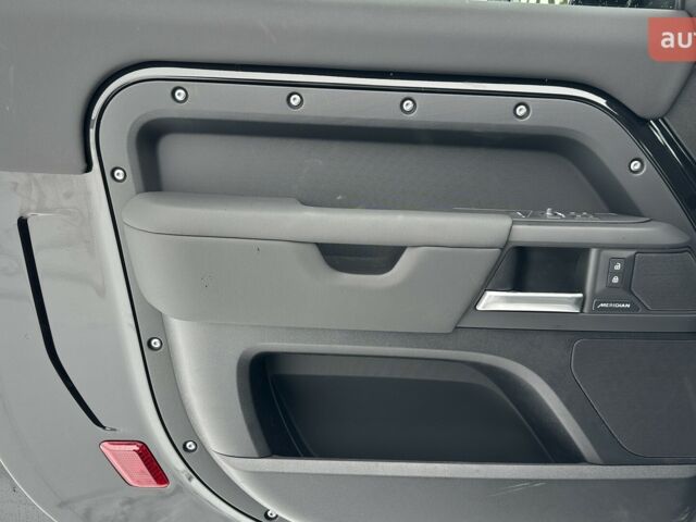 купить новое авто Ленд Ровер Дефендер 2025 года от официального дилера JAGUAR LAND ROVER КИЇВ АЕРОПОРТ Ленд Ровер фото