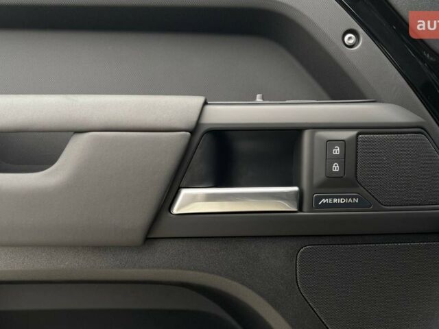 Ленд Ровер Дефендер, объемом двигателя 3 л и пробегом 0 тыс. км за 104283 $, фото 6 на Automoto.ua