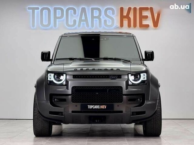 Ленд Ровер Дефендер, объемом двигателя 4.4 л и пробегом 3 тыс. км за 255000 $, фото 16 на Automoto.ua