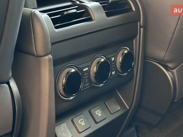 Ленд Ровер Дефендер, объемом двигателя 5 л и пробегом 0 тыс. км за 226625 $, фото 29 на Automoto.ua