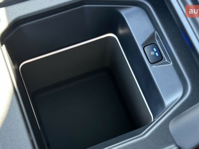 Ленд Ровер Дефендер, об'ємом двигуна 5 л та пробігом 0 тис. км за 233178 $, фото 19 на Automoto.ua