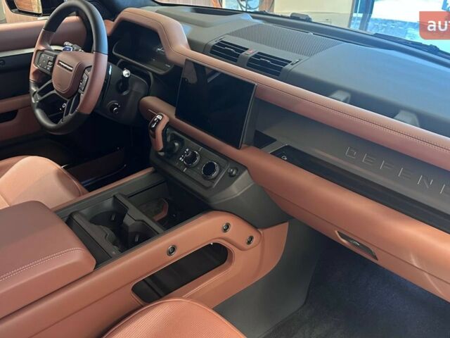 купити нове авто Ленд Ровер Дефендер 2025 року від офіційного дилера Київ Захід Jaguar Land Rover Ленд Ровер фото