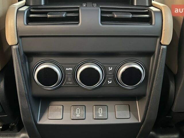 Ленд Ровер Дефендер, объемом двигателя 3 л и пробегом 0 тыс. км за 130557 $, фото 24 на Automoto.ua