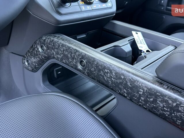 купить новое авто Ленд Ровер Дефендер 2026 года от официального дилера JAGUAR LAND ROVER КИЇВ АЕРОПОРТ Ленд Ровер фото