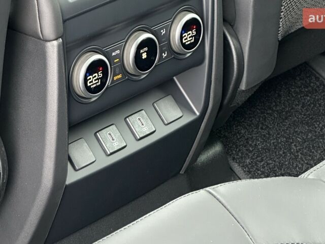 купити нове авто Ленд Ровер Дефендер 2026 року від офіційного дилера JAGUAR LAND ROVER КИЇВ АЕРОПОРТ Ленд Ровер фото