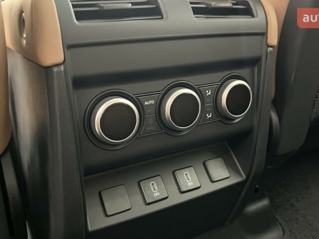 Ленд Ровер Дефендер, объемом двигателя 3 л и пробегом 0 тыс. км за 130450 $, фото 26 на Automoto.ua