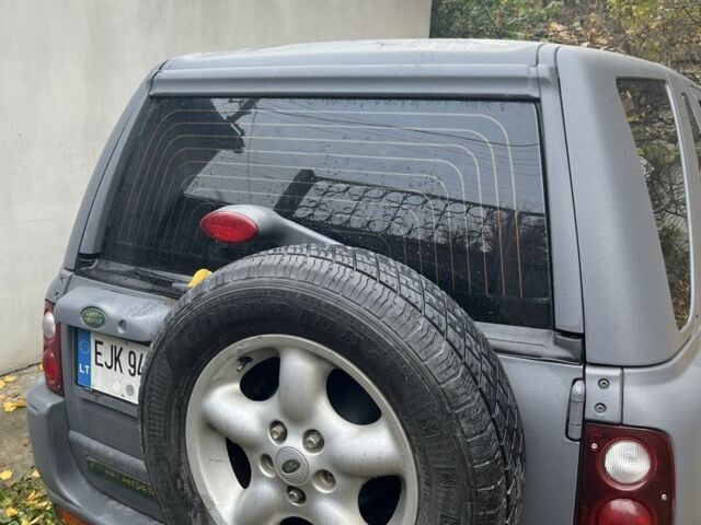 Серый Ленд Ровер Дефендер, объемом двигателя 0 л и пробегом 375 тыс. км за 2800 $, фото 4 на Automoto.ua