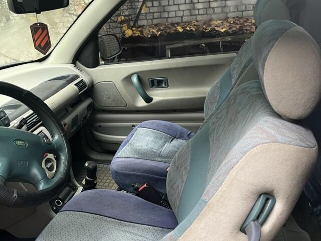 Сірий Ленд Ровер Дефендер, об'ємом двигуна 0 л та пробігом 375 тис. км за 2800 $, фото 7 на Automoto.ua