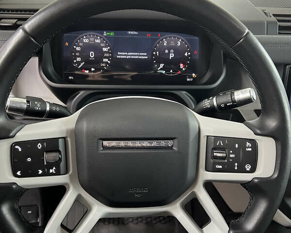 Серый Ленд Ровер Дефендер, объемом двигателя 2 л и пробегом 91 тыс. км за 60000 $, фото 20 на Automoto.ua