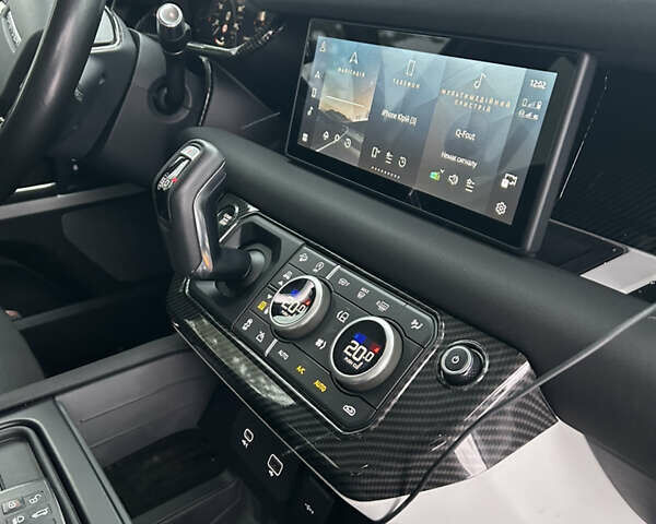 Сірий Ленд Ровер Дефендер, об'ємом двигуна 2 л та пробігом 108 тис. км за 52500 $, фото 19 на Automoto.ua