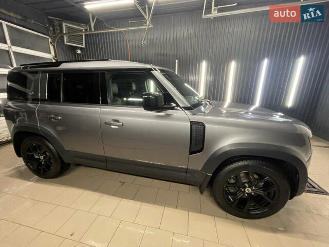 Сірий Ленд Ровер Дефендер, об'ємом двигуна 3 л та пробігом 221 тис. км за 56000 $, фото 2 на Automoto.ua