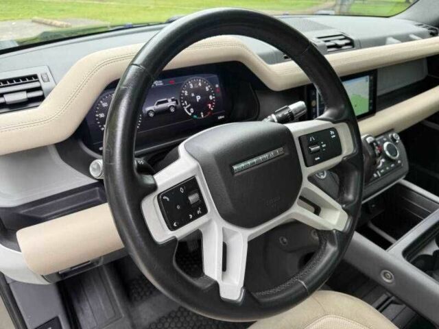 Сірий Ленд Ровер Дефендер, об'ємом двигуна 3 л та пробігом 34 тис. км за 31800 $, фото 7 на Automoto.ua