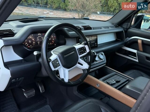Сірий Ленд Ровер Дефендер, об'ємом двигуна 3 л та пробігом 97 тис. км за 69999 $, фото 13 на Automoto.ua