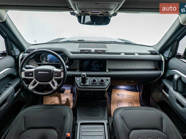 Серый Ленд Ровер Дефендер, объемом двигателя 2 л и пробегом 71 тыс. км за 55516 $, фото 9 на Automoto.ua