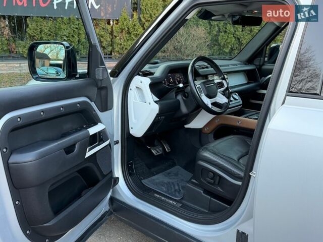 Сірий Ленд Ровер Дефендер, об'ємом двигуна 3 л та пробігом 97 тис. км за 69999 $, фото 12 на Automoto.ua