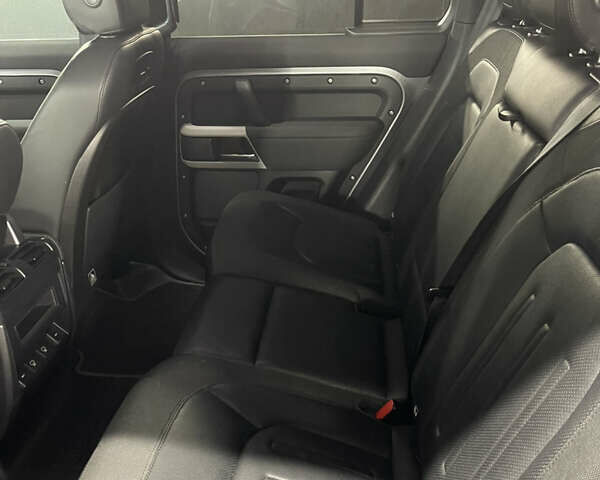 Сірий Ленд Ровер Дефендер, об'ємом двигуна 3 л та пробігом 221 тис. км за 56000 $, фото 8 на Automoto.ua