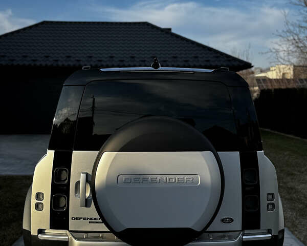 Серый Ленд Ровер Дефендер, объемом двигателя 3 л и пробегом 81 тыс. км за 80000 $, фото 6 на Automoto.ua