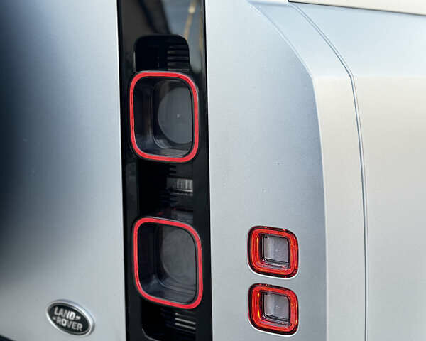 Сірий Ленд Ровер Дефендер, об'ємом двигуна 3 л та пробігом 91 тис. км за 70000 $, фото 19 на Automoto.ua