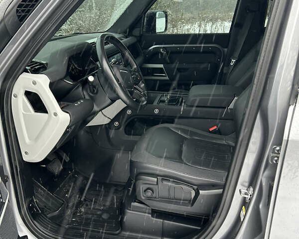 Сірий Ленд Ровер Дефендер, об'ємом двигуна 2 л та пробігом 108 тис. км за 52500 $, фото 20 на Automoto.ua