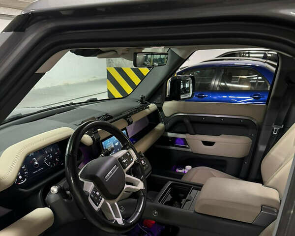 Сірий Ленд Ровер Дефендер, об'ємом двигуна 2 л та пробігом 160 тис. км за 55500 $, фото 16 на Automoto.ua