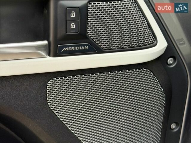 Сірий Ленд Ровер Дефендер, об'ємом двигуна 3 л та пробігом 127 тис. км за 60900 $, фото 7 на Automoto.ua