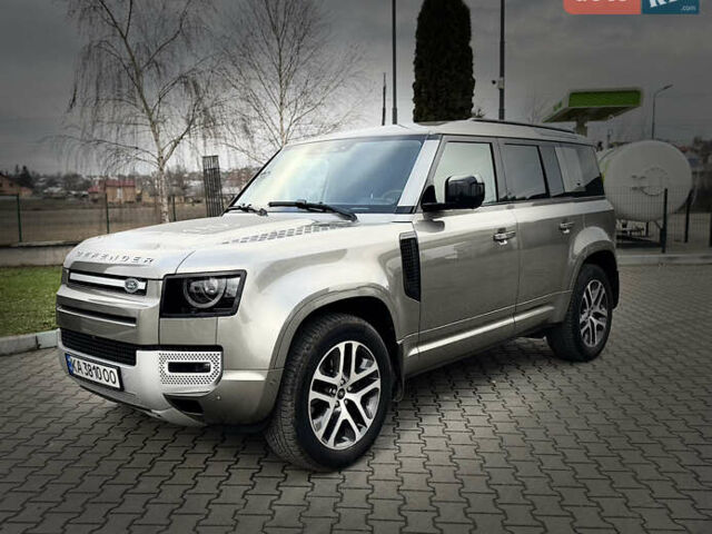 Серый Ленд Ровер Дефендер, объемом двигателя 3 л и пробегом 118 тыс. км за 67000 $, фото 1 на Automoto.ua