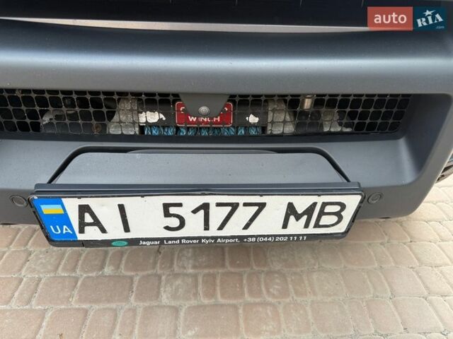 Серый Ленд Ровер Дефендер, объемом двигателя 3 л и пробегом 127 тыс. км за 60000 $, фото 8 на Automoto.ua