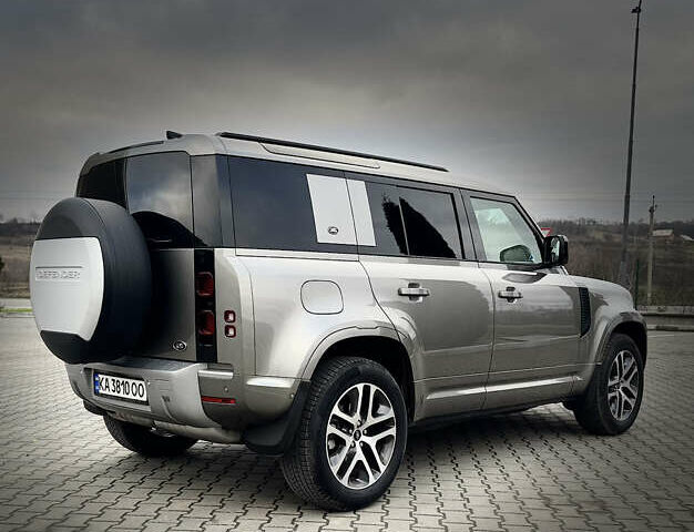 Серый Ленд Ровер Дефендер, объемом двигателя 3 л и пробегом 118 тыс. км за 67000 $, фото 5 на Automoto.ua